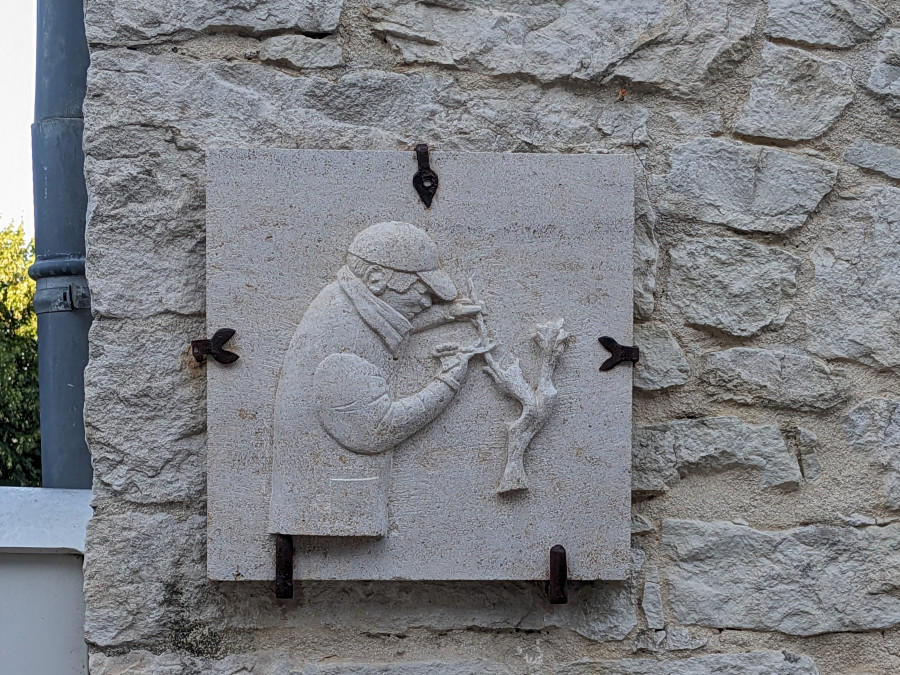 Villars-Fontaine plaque de vigneron - Juin 2023