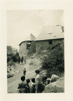 Bouchier - «La rotonde» à l'entrée du village